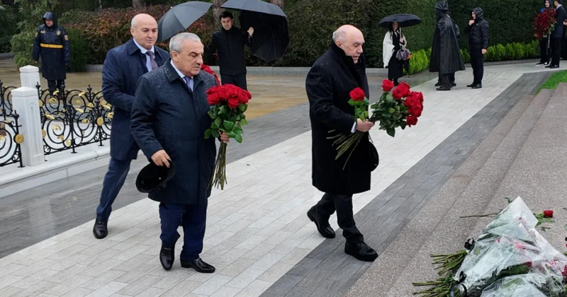 Явление Закира Гаралова народу фото