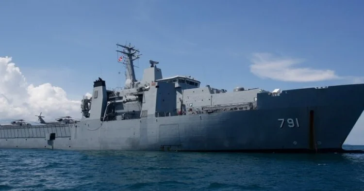 Tayland Kral Dəniz Qüvvələri Kamboca sərhədində hərbi əməliyyata başlayıb