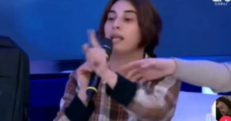 Əri verilişə gəldi: sevincindən onu yerə SƏRDİ VİDEO