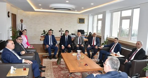 Universitetlərarası akademik işbirliyi müzakirə edilib