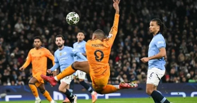 Real Mançester Siti yə qarşı