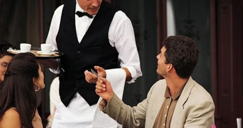 Bakıda restoranlarda “çayvoy” qadağası