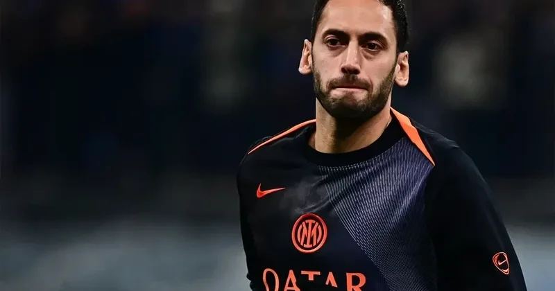 “İnter”ə ağır zərbə: Hakan Çalhanoğlu Liverpul la matçda zədələndi