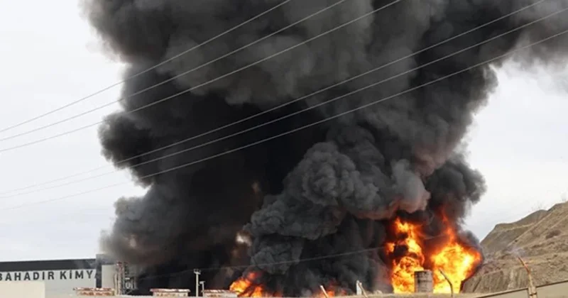 Türkiyədə zavodda yanğın Video