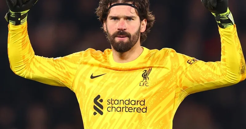 “Milan” Alissonu əsas qapıçı kimi görür?