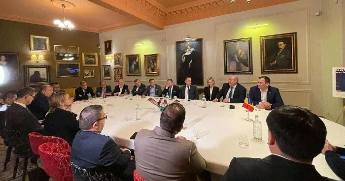 Ümummilli liderin xatirəsi Buxarestdə yad edildi