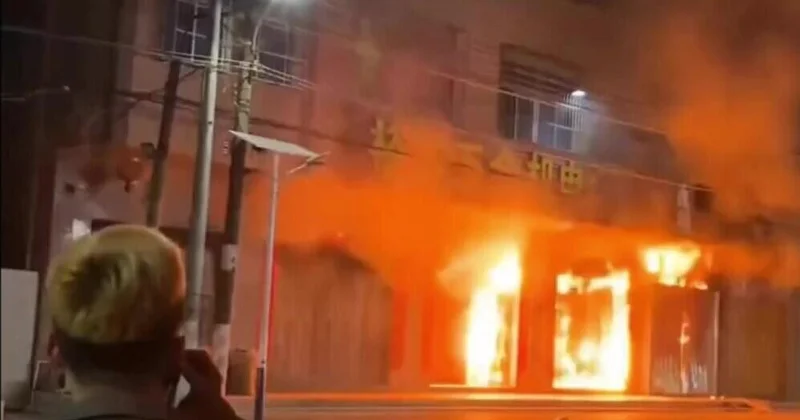 Çində daha bir yaşayış binasında yanğın Ölənlər var VİDEO