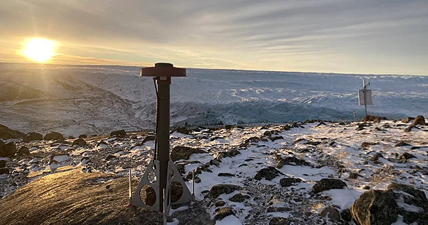 Qrenlandiyanın altında aşkar edilmiş temperatur anomaliyaları...