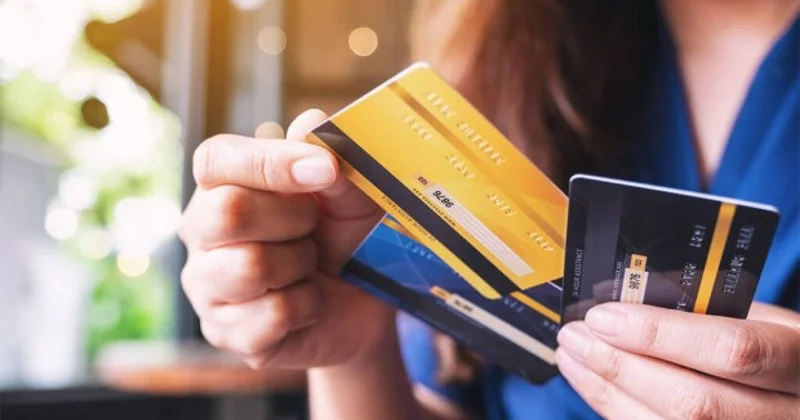 Bu halda karta vəsaitin daxil olması qeyri formal məşğulluq kimi qiymətləndirə bilər Ekspert