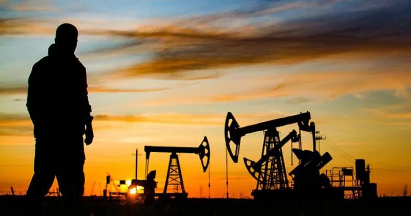 Dünya bazarlarında neft bahalaşıb