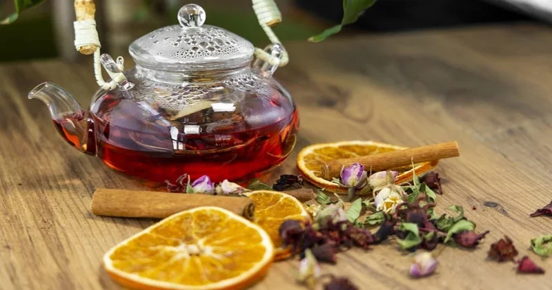 Sağlamlığı riskə atan bitkilər Bunları qarışdıraraq istifadə etməyin!