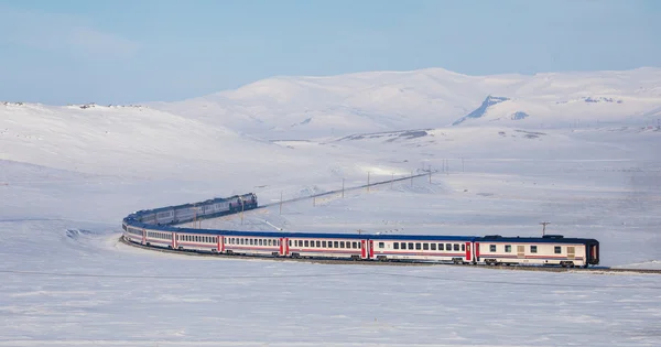 Şərq eskpresində səyahət hekayəsi... Bu qış fəslində Anadolunun gizli gözəlliklərini kəşf edin