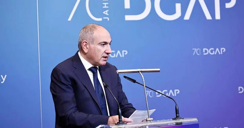 Nikol Paşinyan: Sülh bütün məsələləri həll edəcək