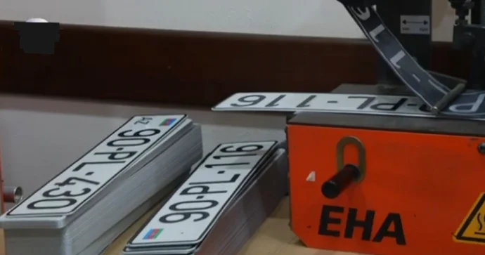 Zədələnmiş nömrəni dəyişmək üçün avtomobili DYP yə aparmaq vacibdir? QANUNLA BELƏDİR VİDEO