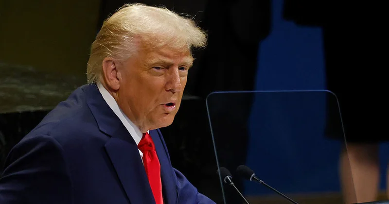 Tramp səhhəti ilə bağlı yayılan xəbərləri təkzib etdi