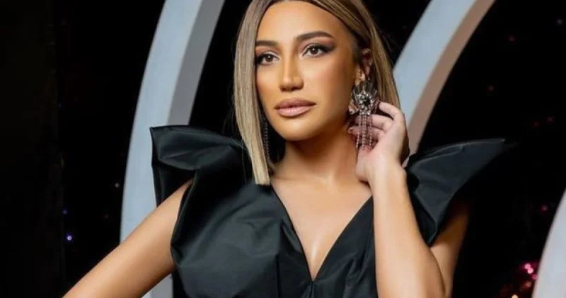 Röya: “O, sənətə gələndə pis yerdən başladı”