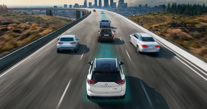 Yeni maşın sürənlərə tövsiyə İki maşının arasında qarmamağa çalışın! VİDEO