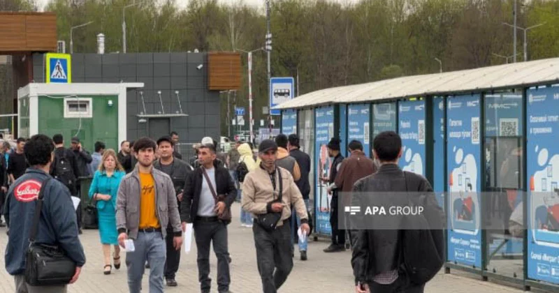 Sankt Peterburqda miqrantların taksi sürücüsü və kuryer kimi işləməsi qadağan olunub