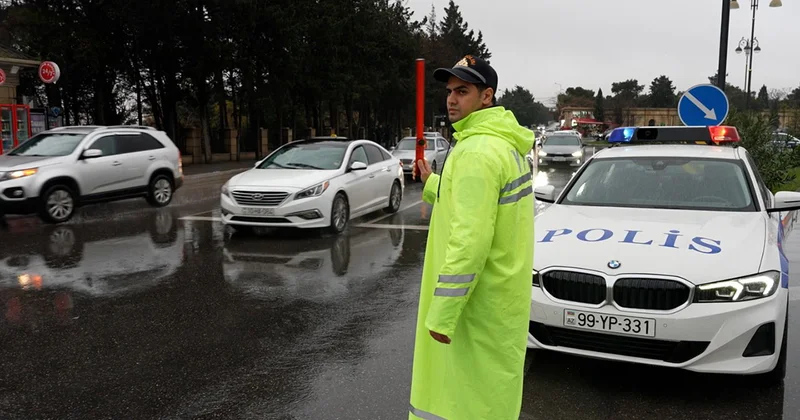 Polis yağışlı hava ilə əlaqədar gücləndirilmiş iş rejiminə keçdi Fotolar+Video