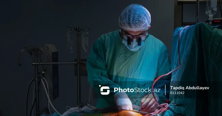 Такого нет нигде в мире : эксперты о проблеме рекламы врачей в Азербайджане