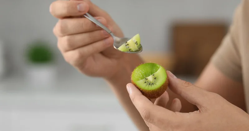 Врач назвал четыре фрукта для улучшения пищеварения