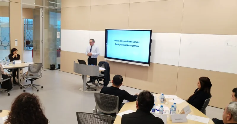 ADA Universitetində jurnalistlər üçün təlim keçirilir