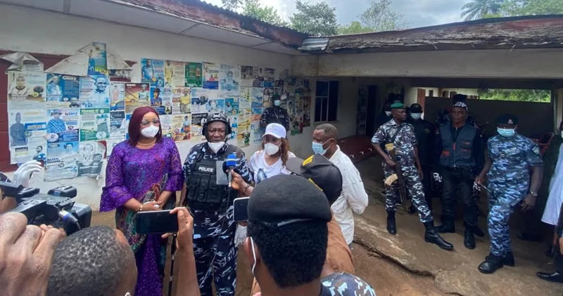 Nigeriyadakı bir oteldə üzərində orqan nəqli əlamətləri olan yüzlərlə cəsəd tapıldı