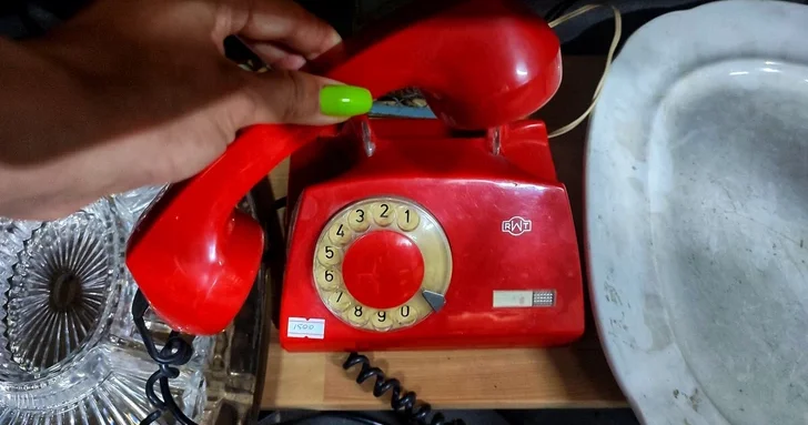 Минус 213 тысяч номеров: спрос на домашние телефоны в Азербайджане продолжает снижаться