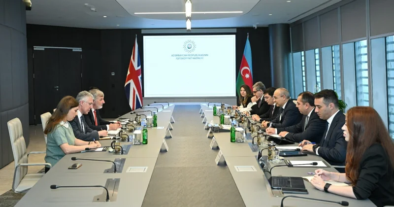 Böyük Britaniya ilə müxtəlif iqtisadi sahələrdə birgə fəaliyyətin təşviqi müzakirə edilib
