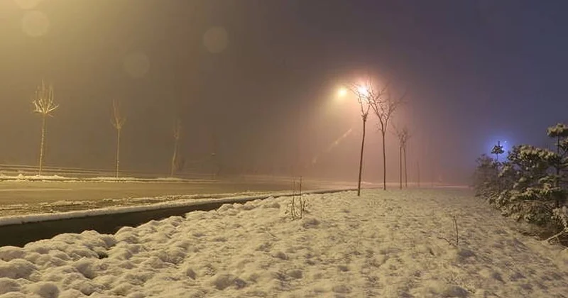 Bu ərazilərdə qar yağmağa başladı FOTO