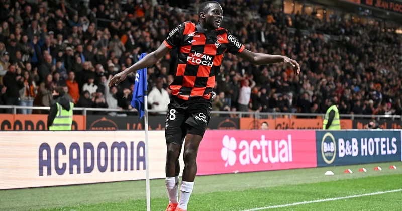 Карабах снова пытается подписать форварда французского клуба