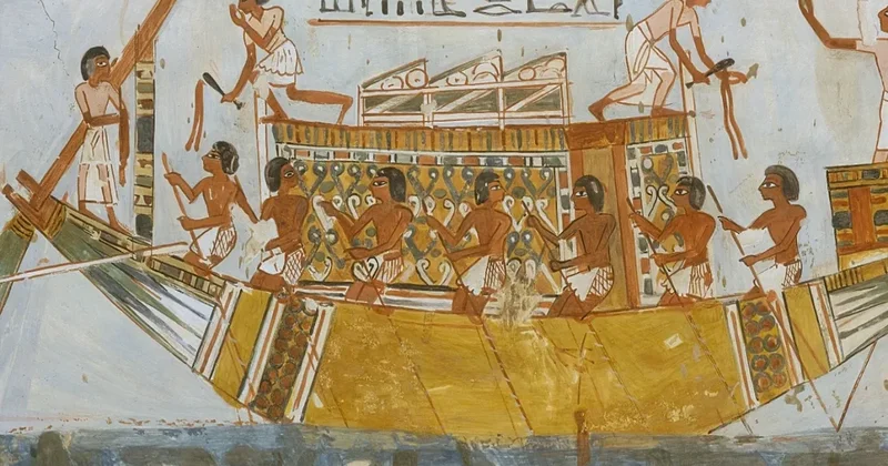 İskəndəriyyə sahillərində 2 min illik əyləncə gəmisi aşkarlandı