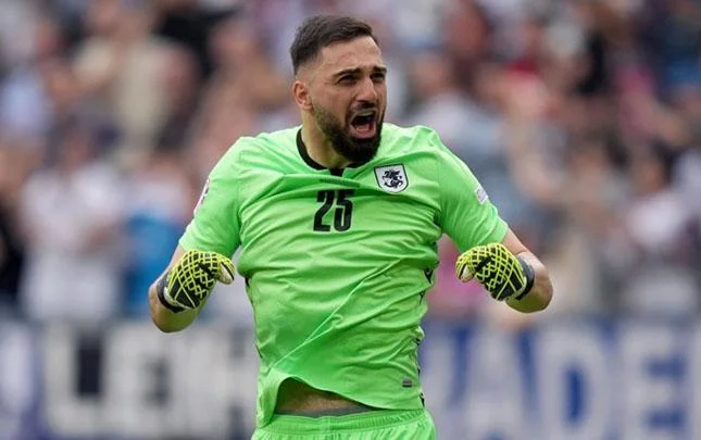 Donnarumma bu kluba keçə bilər