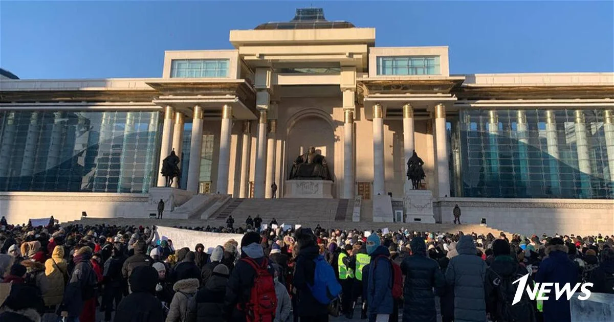 В УланБаторе протестующие заблокировали центральный проспект Новости