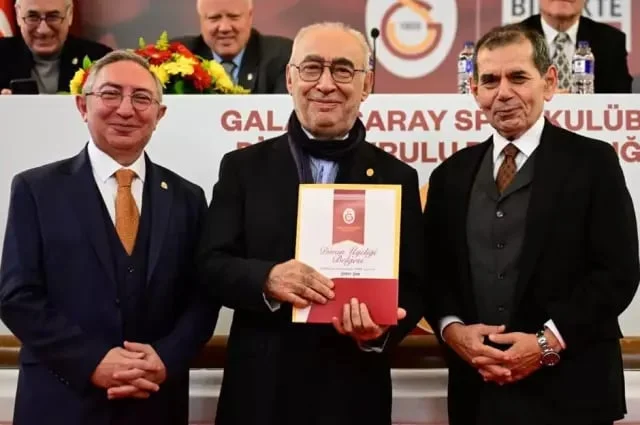 Məşhur sənətçi Qalatasaray klubunun üzvü oldu