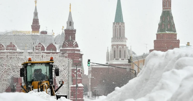 Moskvaya yağan güclü qar yarım əsrlik rekordu qırdı