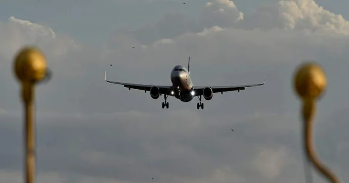 Müğənni təyyarə qəzasında öldü FOTO