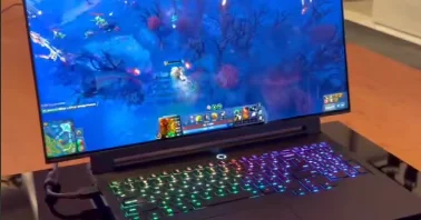 Lenovo представила ноутбук с регулируемым раздвижным дисплеем ВИДЕО