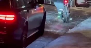 Улицы Амстердама покрылись льдом ВИДЕО