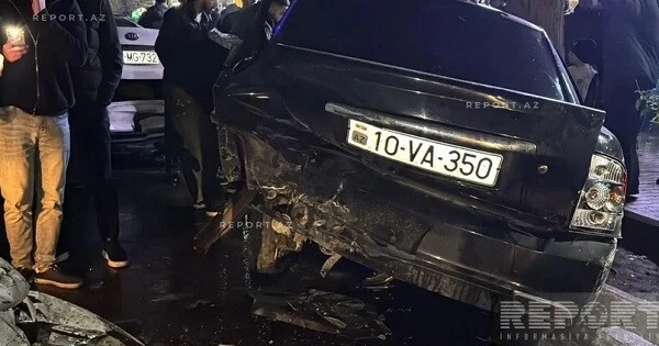Qəza törədən sərxoş sürücü xəsarət aldı