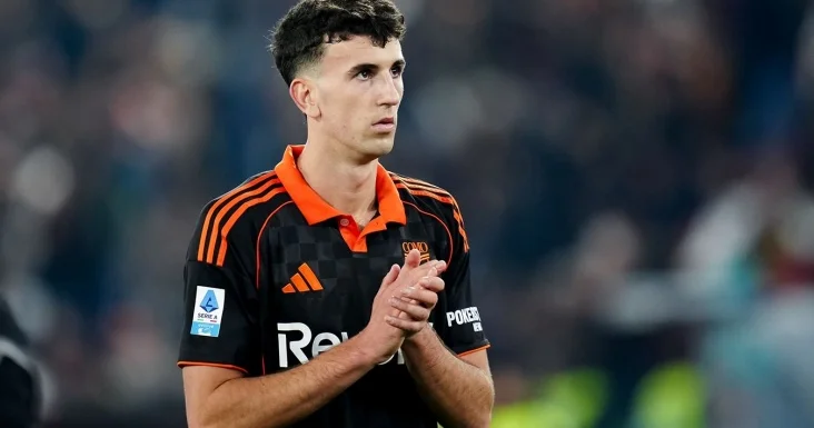 İngilis klubları Komo2nun 21 yaşlı müdafiəçisinin xidmətində maraqlıdır