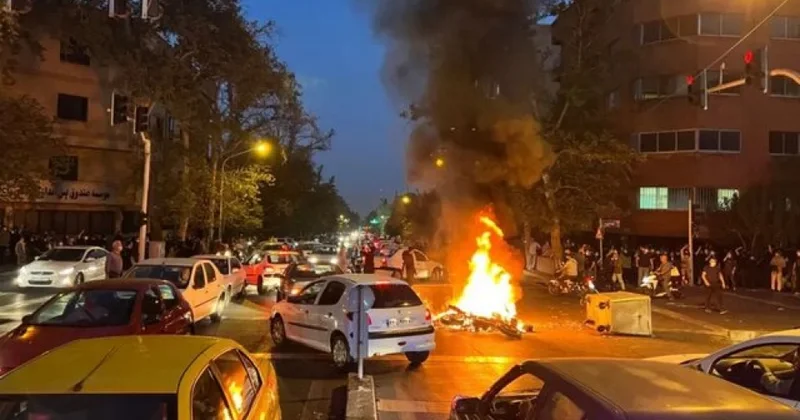 Tehranda iğtişaşlar zamanı ölənlərin görüntüləri yayıldı VİDEO