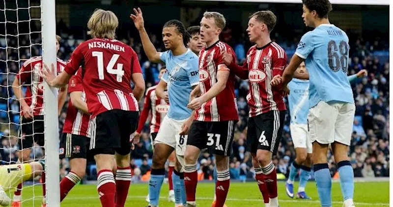 “Siti” rəqibinə 10 qol vurub 1/8 finala çıxdı Video