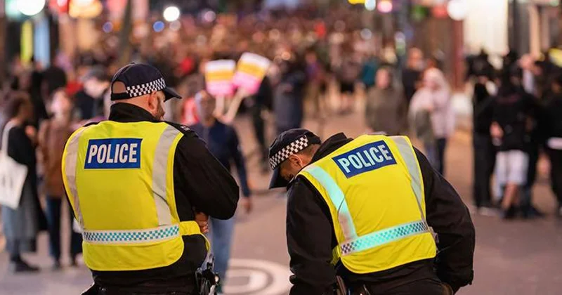 Маск: В Великобритании арестовали 12 тысяч человек за комментарии в интернете