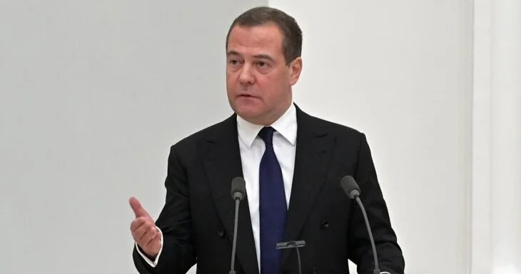 “Ukraynaya “Oreşnik“lə zərbə xilasedici qaloperidol iynəsidir“ Medvedev