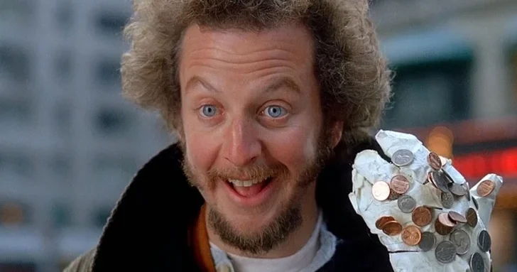 Звезду фильма Один дома Дэниела Стерна оштрафовали из за девушки по вызову