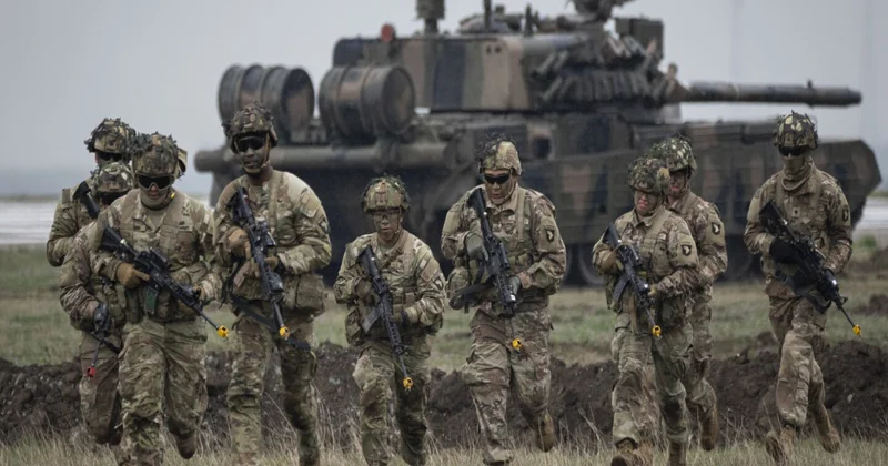 Avropa İttifaqı 100 minlik ordu yaratmaq istəyir