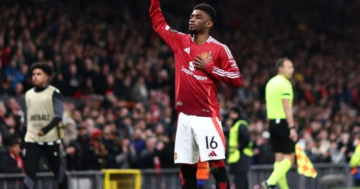 Bizim münasibətimiz ata oğul kimi idi Mançester Yunayted in hücumçusu