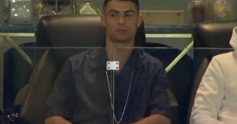 Kriştianu Ronaldu Superkubok finalını tribunadan izləyir