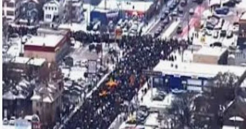 ABŞ da qadının öldürülməsi ilə bağlı minlərlə insan yenidən etirazlara qoşulub